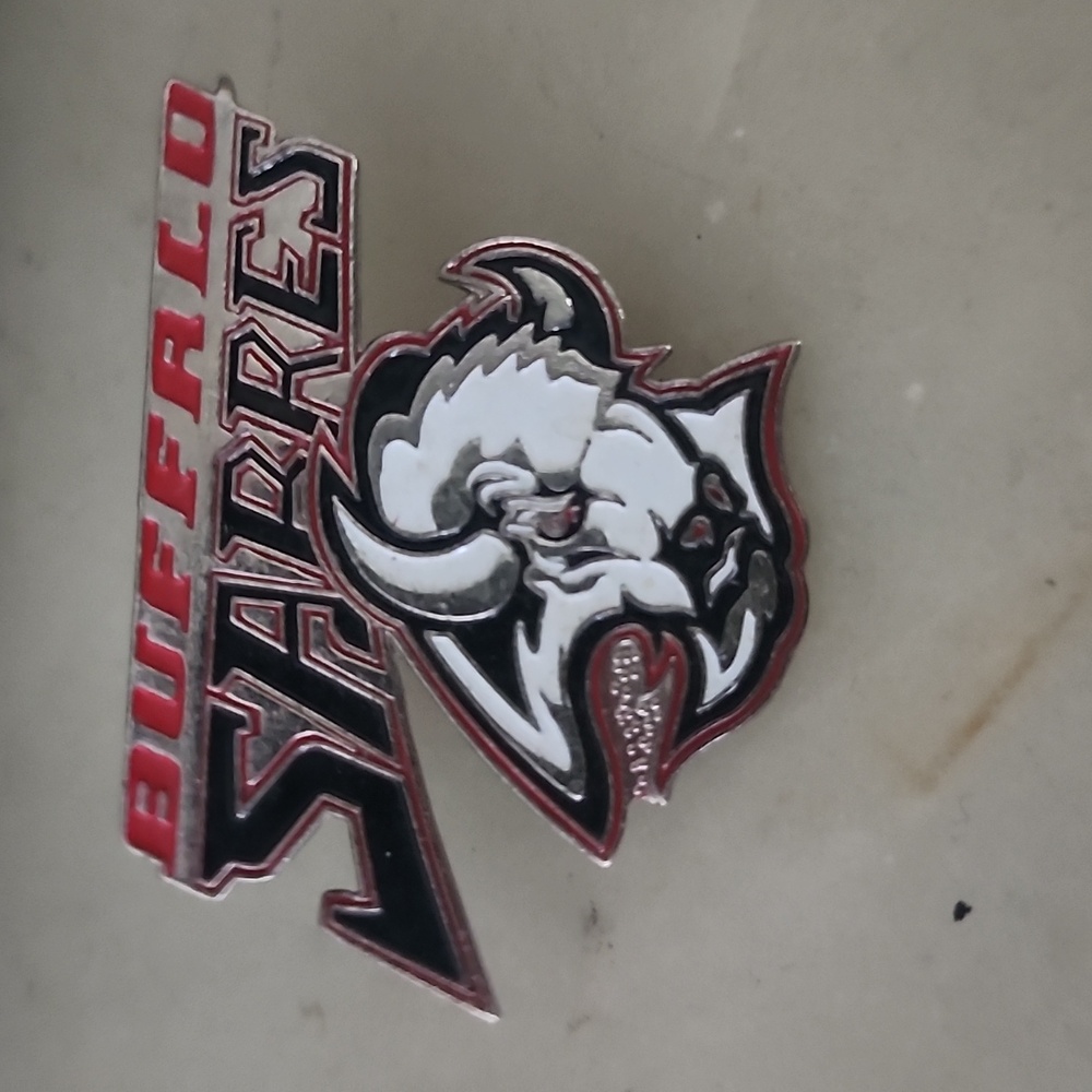 Buffalo Sabres Vintage NHL Pin